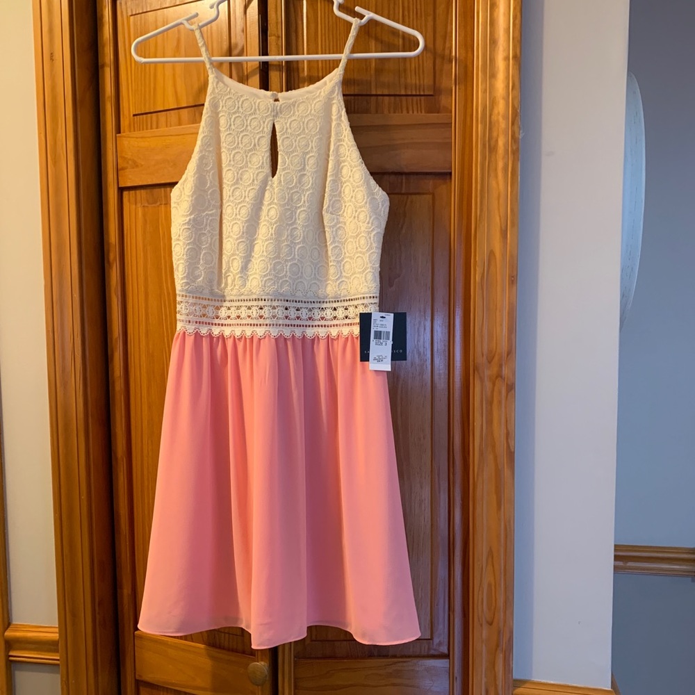 Never worn junior/women’s dress